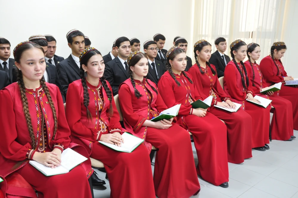 СОСТОЯЛСЯ СЕМИНАР НА ТЕМУ «ОСОБЕННОСТИ ИСКУССТВЕННОГО ИНТЕЛЛЕКТА И МИРОВОЙ ОПЫТ ЕГО ВНЕДРЕНИЯ»