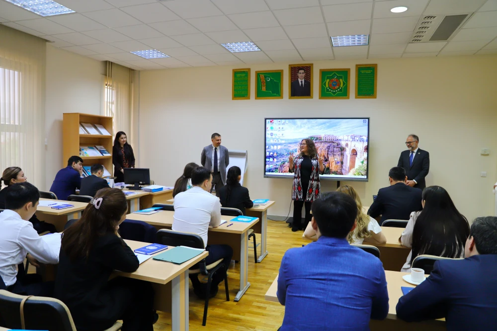 TRAINING FOR YOUNG DIPLOMATS FROM CENTRAL ASIA surady