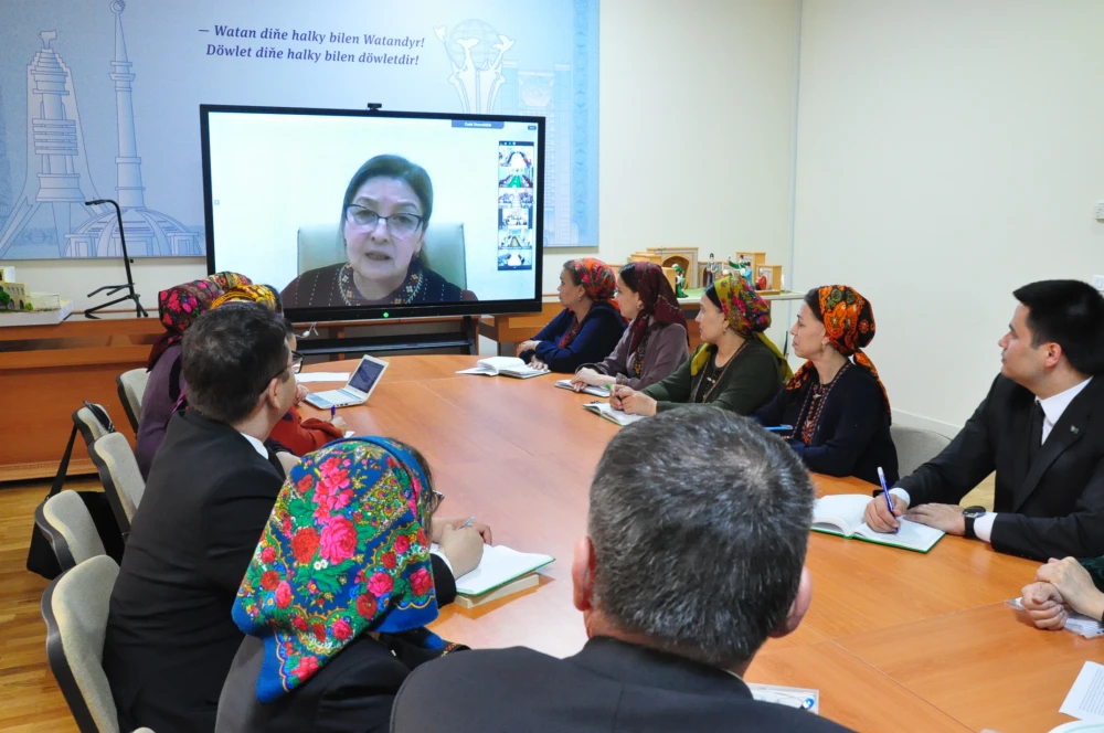 AN ONLINE METHODOLOGICAL TRAINING SEMINAR WAS HELD