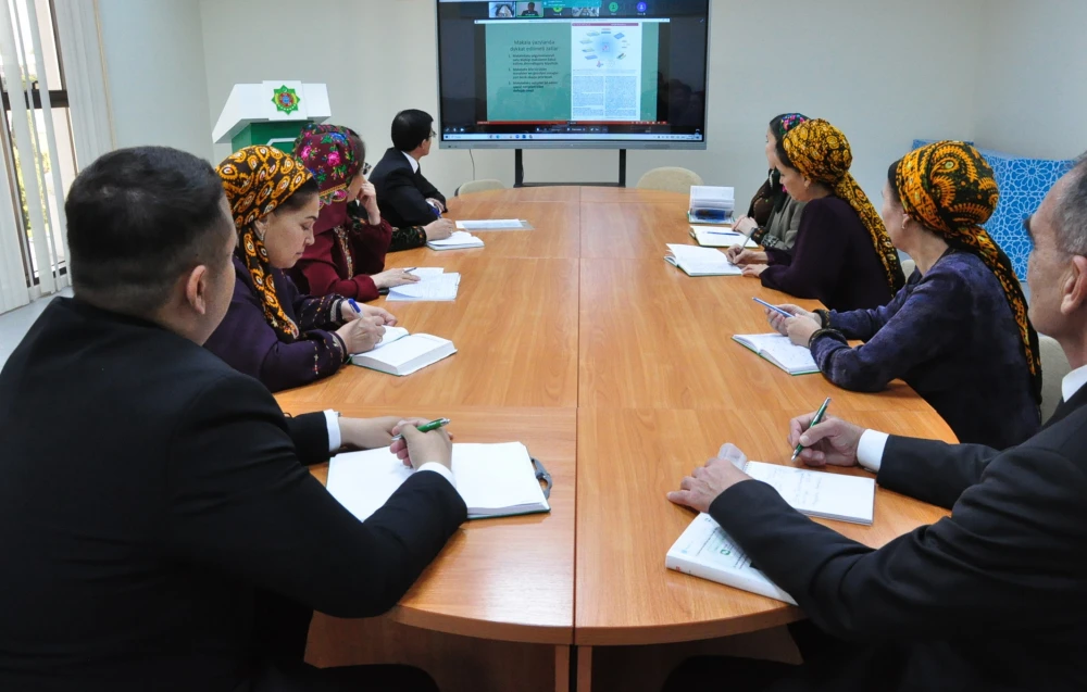 SANLY ULGAM ARKALY GEÇIRILEN YLMY SEMINAR surady