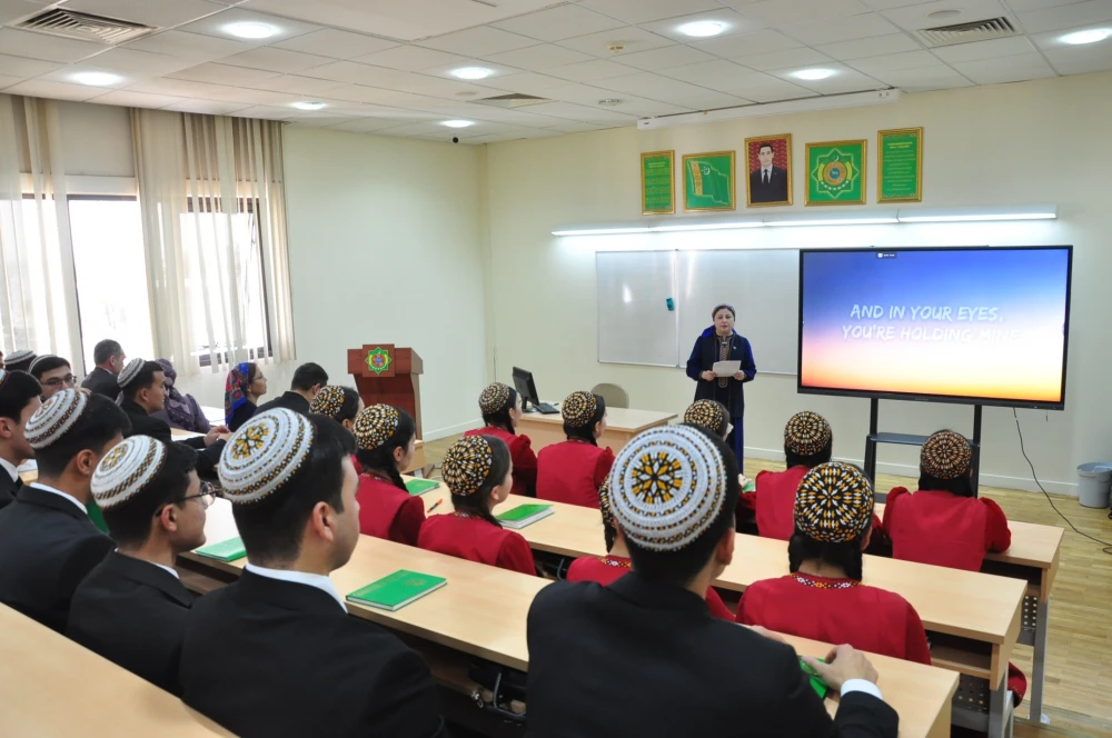 A DISCUSSIN ENTITLED «FRIENDSHIP OF NATIONS – THE KEY TO GLOBAL PEACE» surady