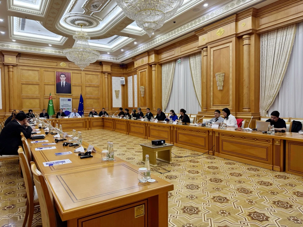 ROUND TABLE HELD "SOCIAL HEALTH - KEY TO PEACE AND PROSPERITY" surady