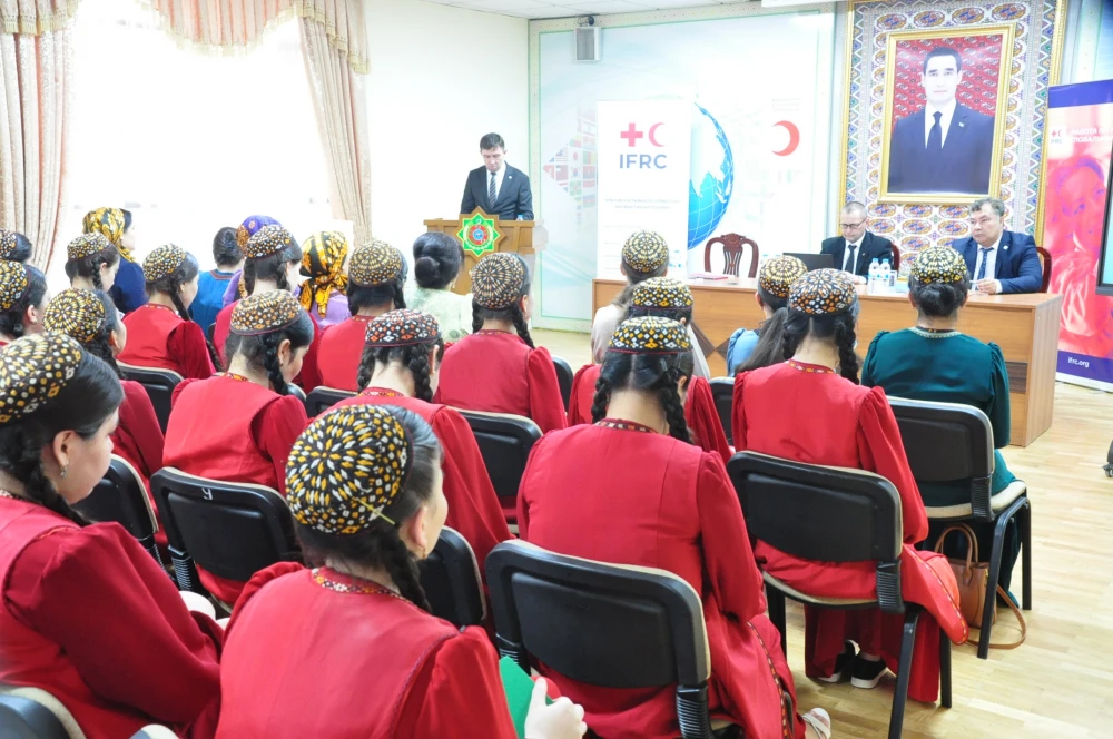 A SEMINAR WAS HELD ENTITLED "INTERNATIONAL HUMANITARIAN LAW - THE GUARDIAN OF PEACE"