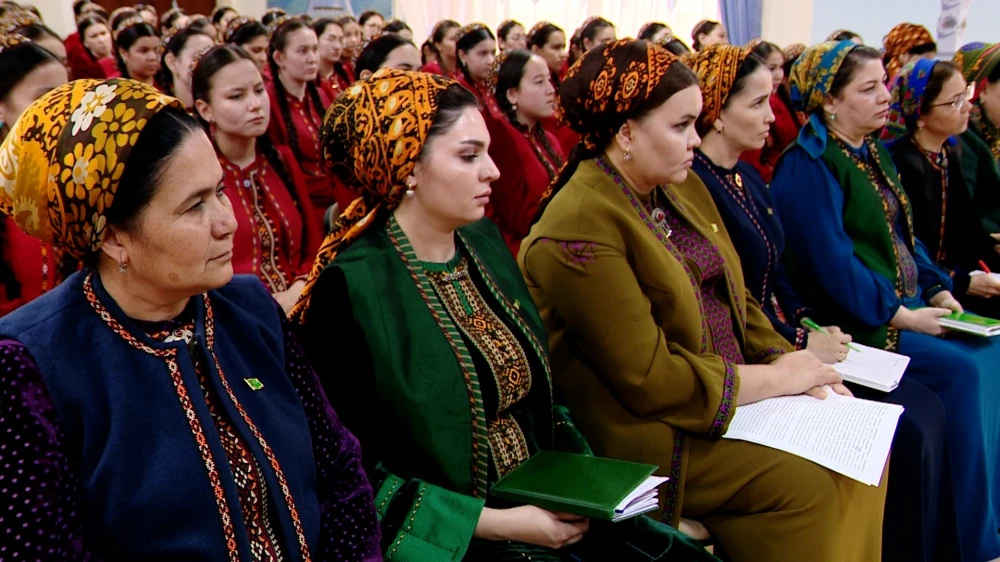 MEETING ENTITLED «GIRL'S BEATY IN HER UPBRINGING»