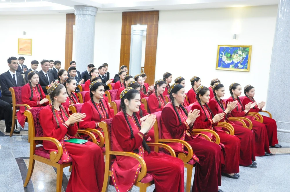 THE INSTITUTIONAL STAGE OF THE STUDENT CONTEST “BERKARAR DÖWLETIŇ TÄZE EÝÝAMYNYŇ BAGTYÝAR GERÇEKLERI” WAS HELD