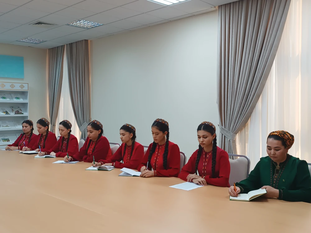 Awaza duşuşyklaryna bagyşlanan ylmy-amaly maslahat geçirildi