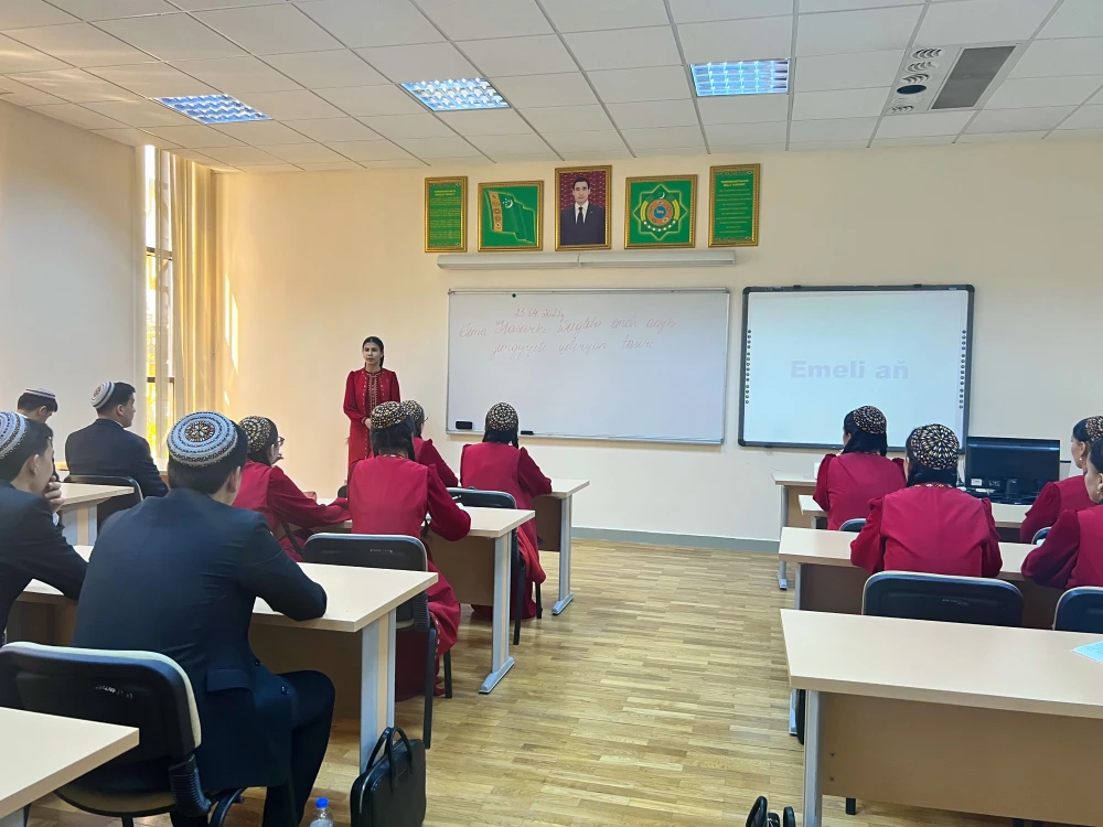 A Regular Meeting of “Young Economists” Scientific Club Was Held