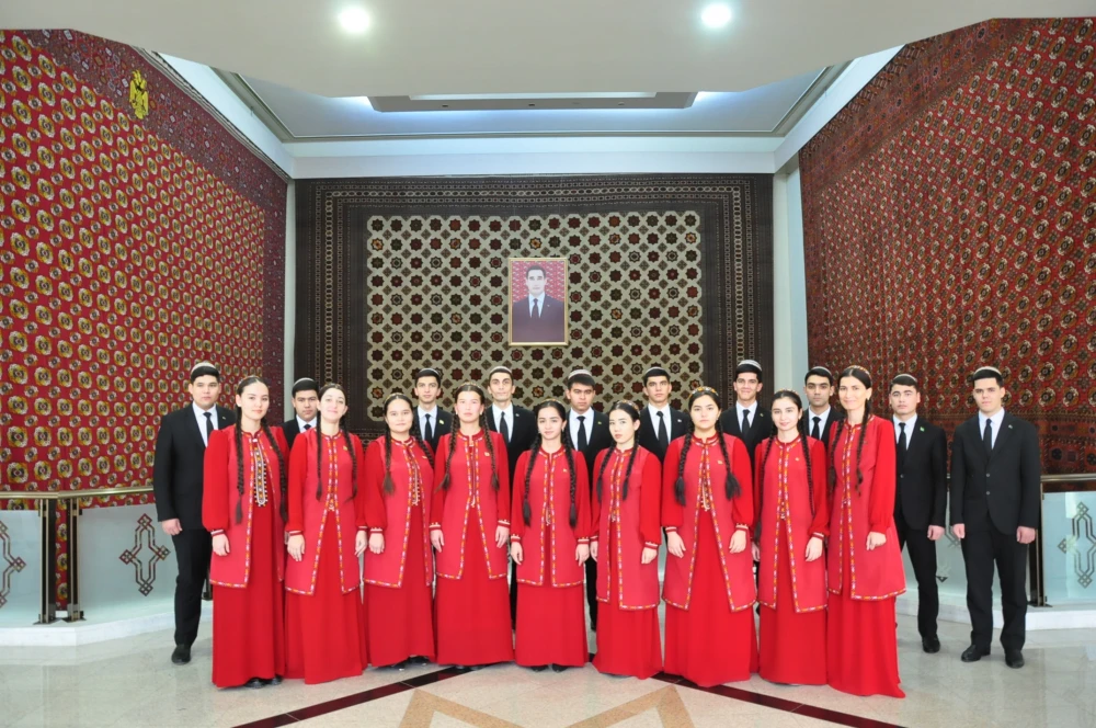 GYZYKLY GURALAN GEZELENÇ