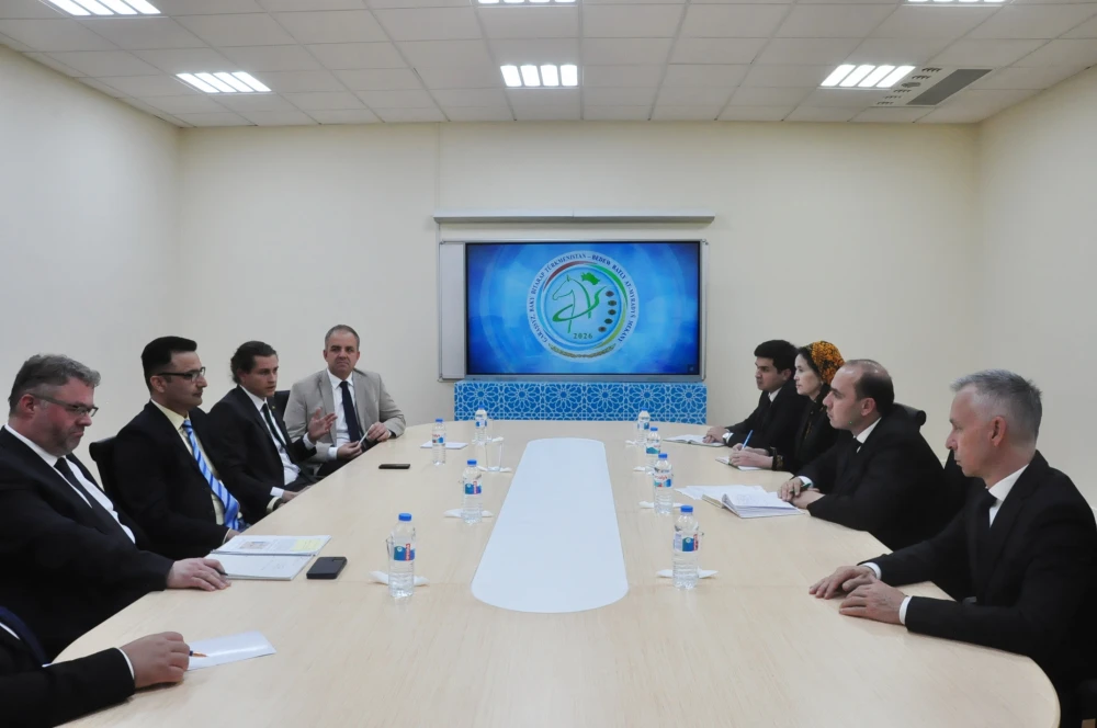 GERMANIÝALY WEKILLER BILEN DUŞUŞYK surady