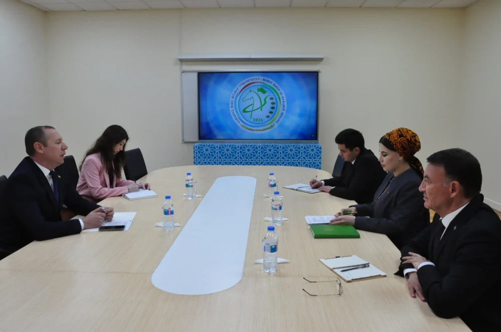 UKRAINANYŇ TÜRKMENISTANDAKY ILÇIHANASYNYŇ WEKILI BILEN DUŞUŞYK GEÇIRILDI