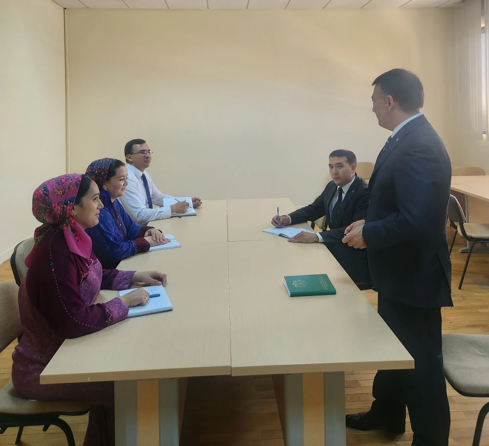 Round Table Conference on Scientific Cooperation and Information Technology