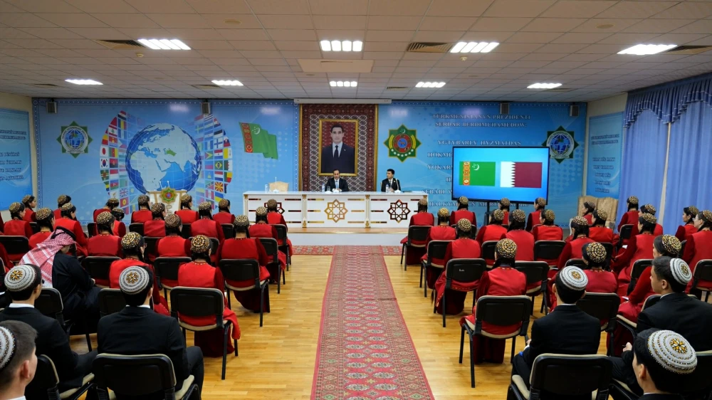 Katar döwletiniň Diplomatiýa institutynyň  wekili bilen duşuşyk
