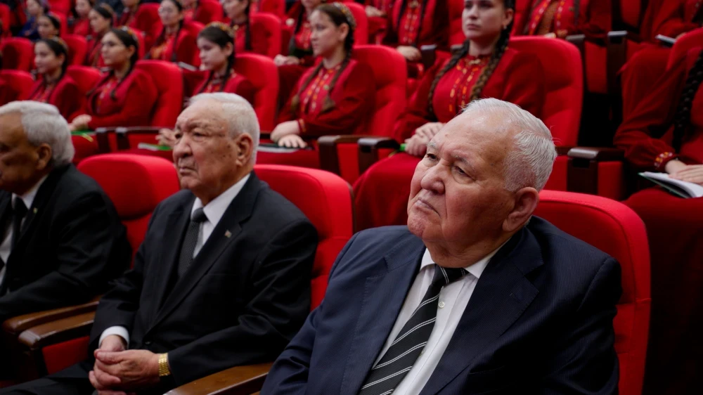 “BITARAPLYK – TÜRKMENISTANYŇ DÖWLET SYÝASATYNYŇ BINÝATLAÝYN ESASYDYR” ATLY AÝDYM-SAZLY BAÝRAMÇYLYK MASLAHATY GEÇIRILDI