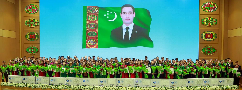 BAGTDAN PAÝLY ÝAŞLAR surady