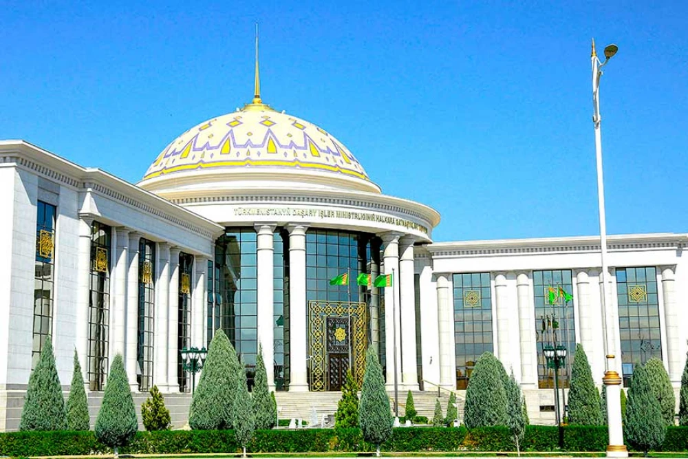 IIR of the Ministry of Foreign Affairs of Turkmenistan invites schoolchildren to a lecture