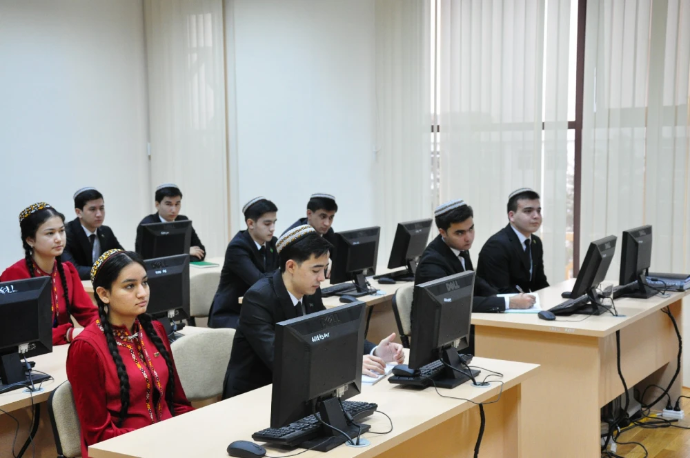 A SEMINAR ENTITLED "ECONOMIC DEVELOPMENT CHARACTERISTICS OF MIDDLE EASTERN COUNTRIES" WAS HELD
