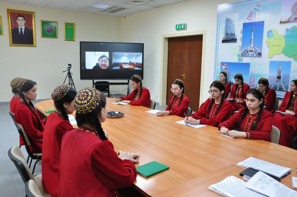 AN ONLINE SEMINAR WAS HELD