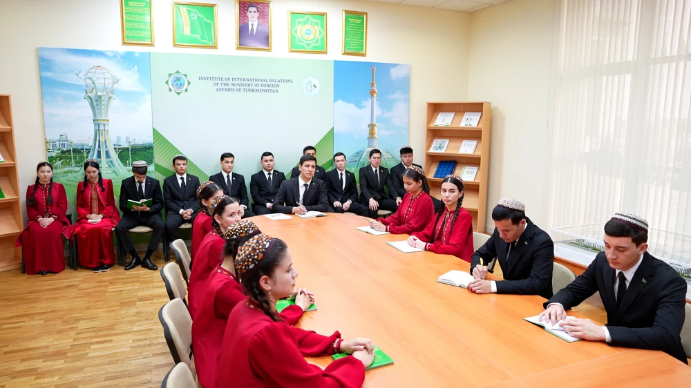 Scientific-Educational Conference on Seasonal Diseases Held Online surady