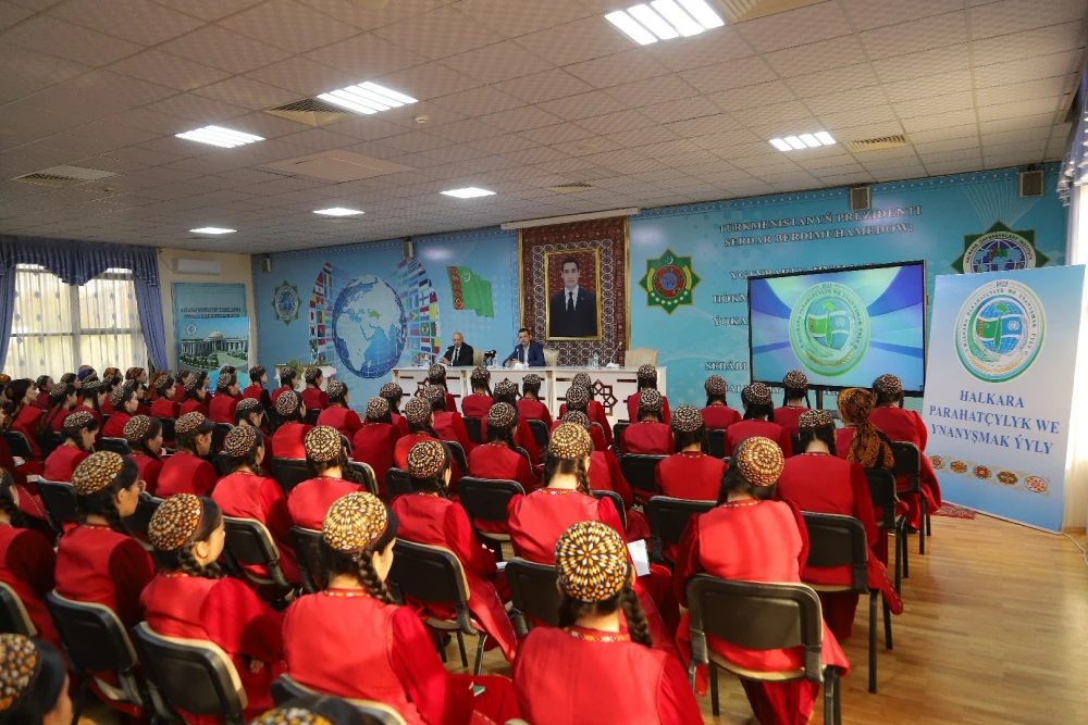 A TRAINING LESSON WITH THE PARTICIPATION OF THE DIRECTOR OF THE “TRT AVAZ” TV CHANNEL WAS HELD