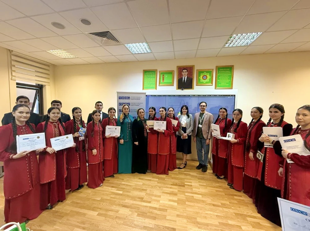 Media we sanly sowatlylygy boýunça okuw maslahat