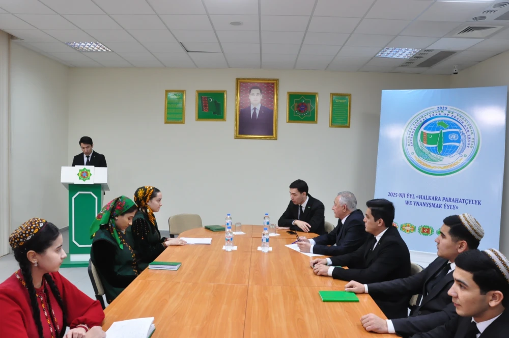 СОСТОЯЛАСЬ НАУЧНО-ТВОРЧЕСКАЯ КОНФЕРЕНЦИЯ НА ТЕМУ «РОЛЬ ЦИФРОВЫХ ТЕХНОЛОГИЙ В ПОВЫШЕНИИ ЭФФЕКТИВНОСТИ ПУБЛИЧНОЙ ДИПЛОМАТИИ»