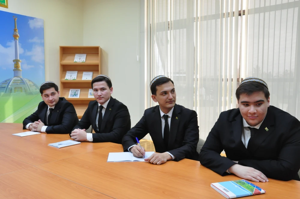 “Türkmenistan we Ýaponiýa: Dünýä medeniýetiniň bitewiligi we aýratynlygy” atly okuw sapagy geçirildi