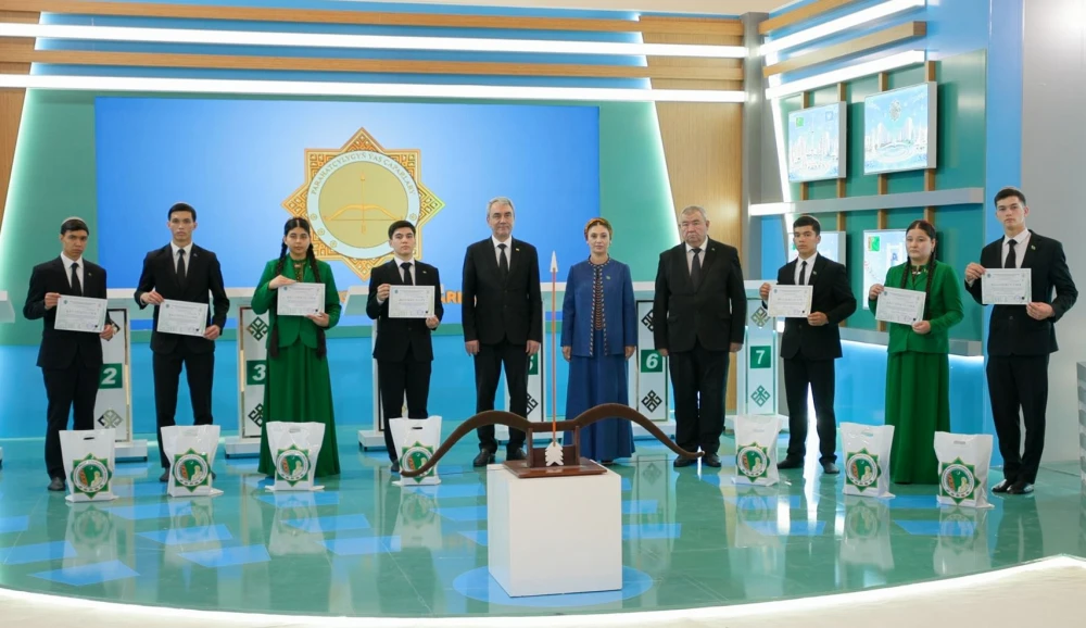 «PARAHATÇYLYGYŇ ÝAŞ ÇAPARLARY»: V MÖWSÜMIŇ VII SAÝLAMA OÝNY