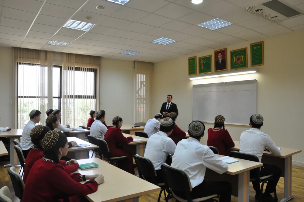 A TRAINING LESSON DEDICATED TO ENERGY DIPLOMACY WAS HELD