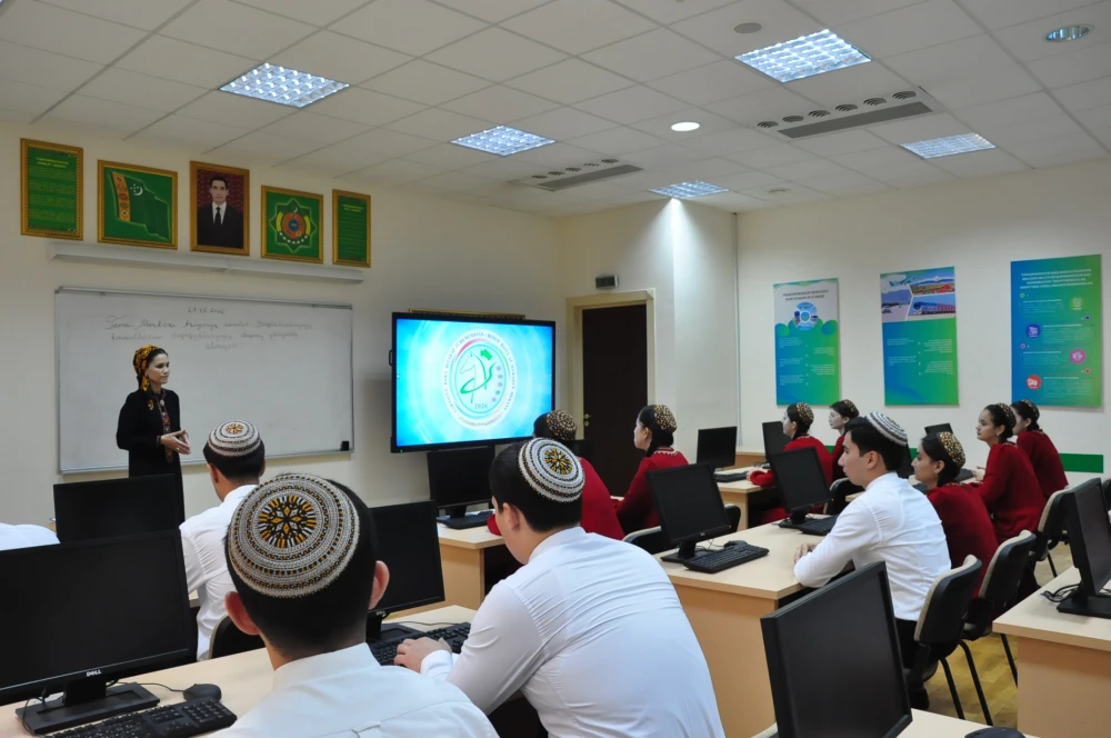 «MERKEZI AZIÝANYŇ DÖWLET BAŞTUTANLARYNYŇ KONSULTATIW DUŞUŞYKLARYNYŇ»  YKDYSADY ÄHMIÝETI BARADA OKUW SEMINARY GEÇIRILDI