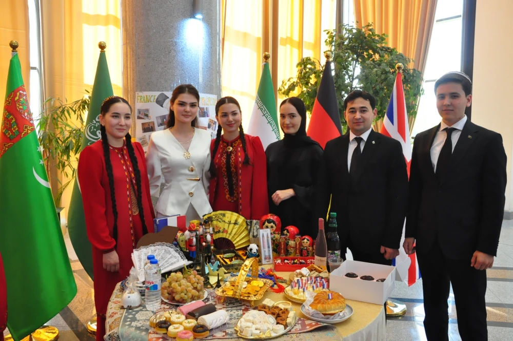 BMG-niň 81 ýyllygyna bagyşlanan «Model UN: Language & Negotiation Simulation» atly bäsleşik