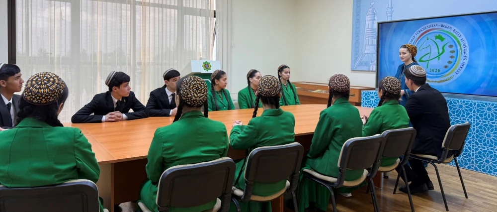 “ÝAŞ DIPLOMATLAR” YLMY GURNAGYNYŇ  GURNAMAGYNDA OKUW SAPAGY GEÇIRILDI