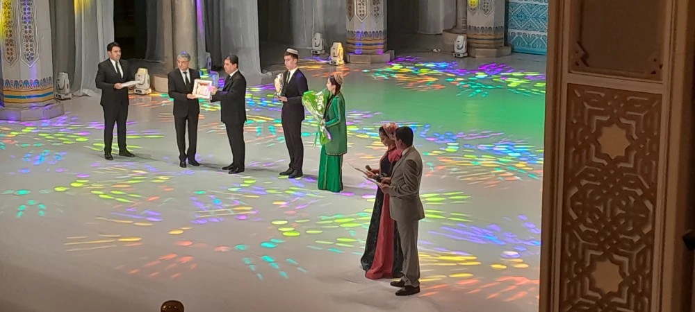 Halkara teatr festiwalynyň ýapylyş dabarasy boldy
