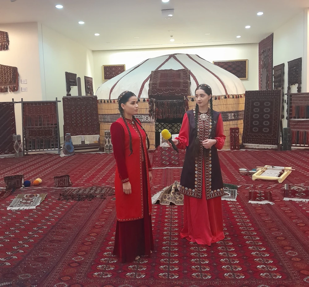 THE TURKMEN CARPET – MODEL OF FINENESS