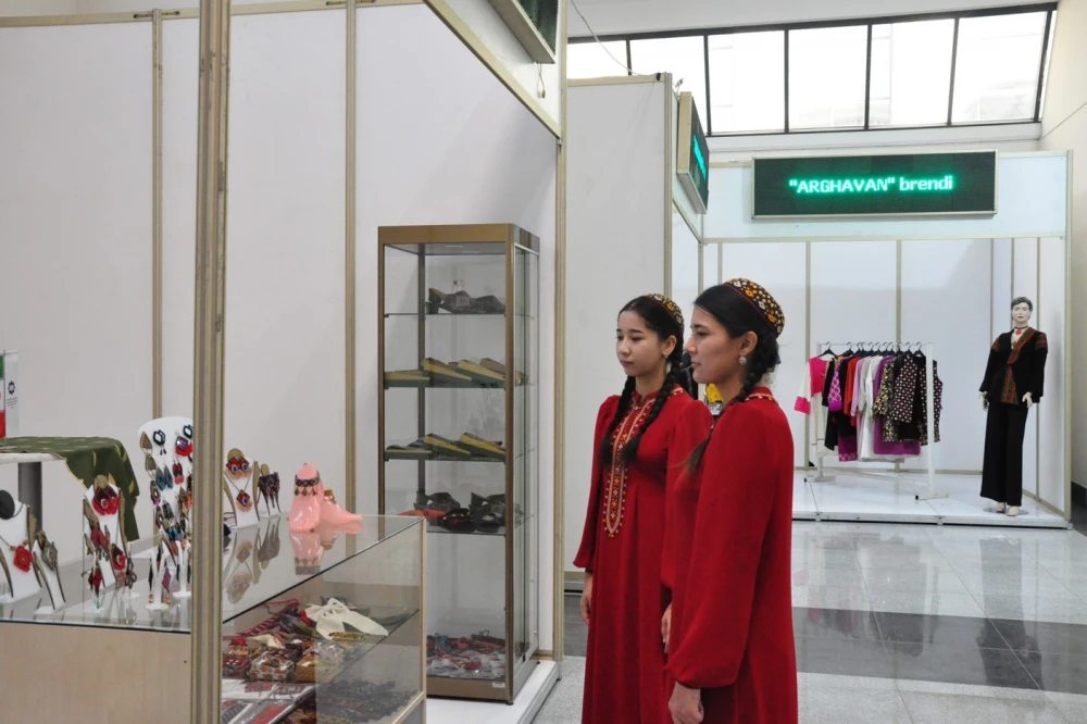 Turkmen-Iranian Fashion and Textile Exhibition