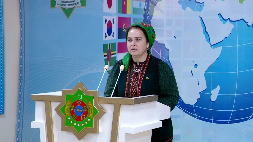 YLYMLAR GÜNI MYNASYBETLI GEÇIRILEN YLMY-AMALY MASLAHAT surady