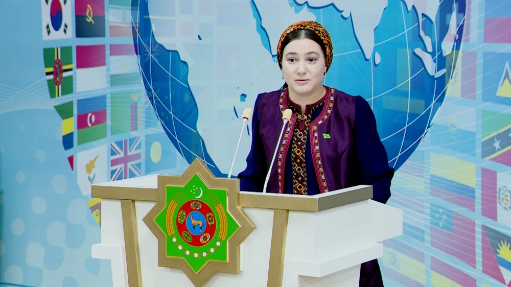 YOUNG VOLUNTEERS WHO ATTENDED THE INTERNATIONAL CONFERENCE WERE AWARDED