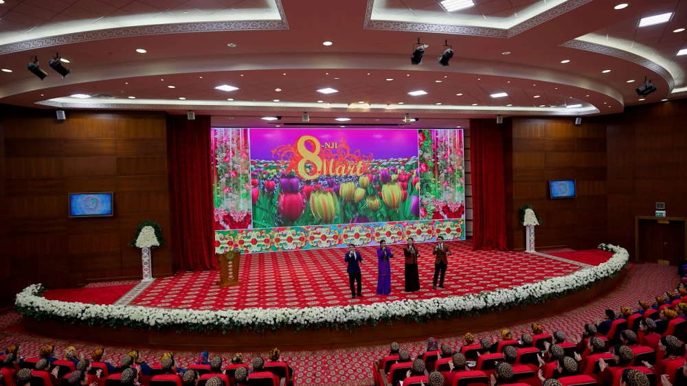 HALKARA ZENANLAR GÜNI MYNASYBETLI  BAÝRAMÇYLYK DABARASY