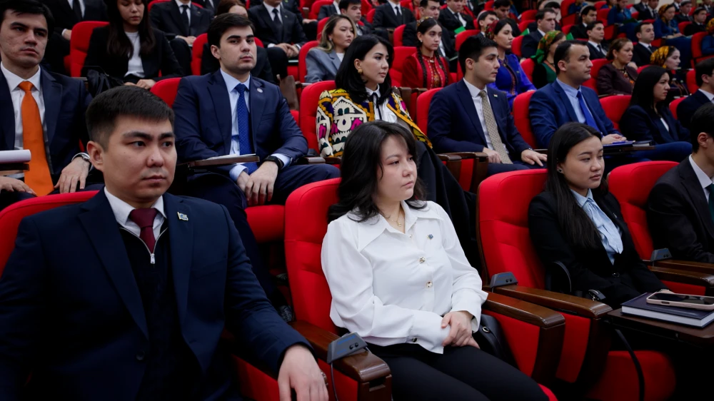 MERKEZI AZIÝANYŇ ÝAŞ DIPLOMATLARY WE DÖWLET GULLUKÇYLARY ÜÇIN SEBITLEÝIN OKUW MASLAHATYNYŇ AÇYLYŞ DABARASY GEÇIRILDI