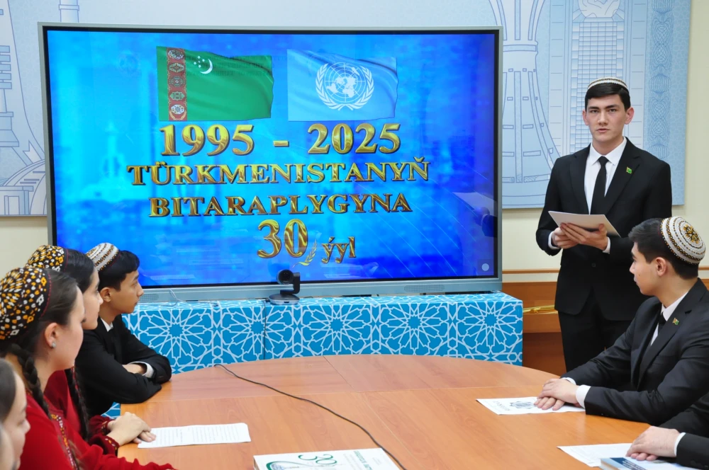 AN ESSAY COMPETITION