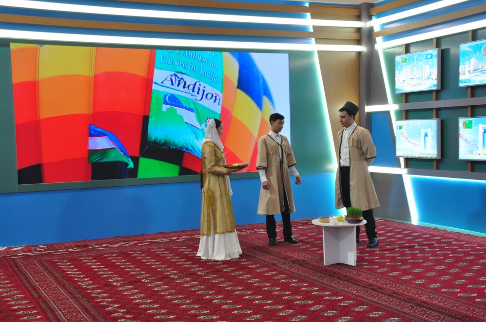 «NOWRUZ – RUHUBELENTLIGIŇ WE ÖSÜŞLERIŇ BAÝRAMY» ATLY DÖREDIJILIK FESTIWALY GEÇIRILDI