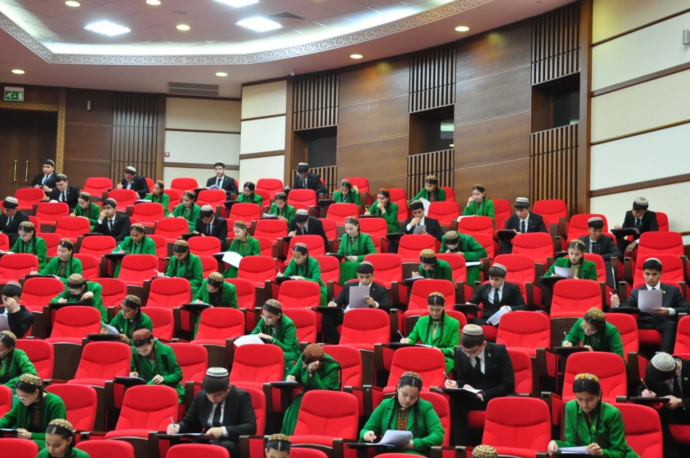 MEKDEP OKUWÇYLARYNYŇ ARASYNDA DERS  OLIMPIADASYNYŇ I TAPGYRY GEÇIRILDI