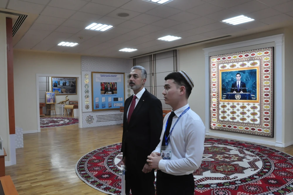 TÄSIRLI GEÇEN DUŞUŞYK