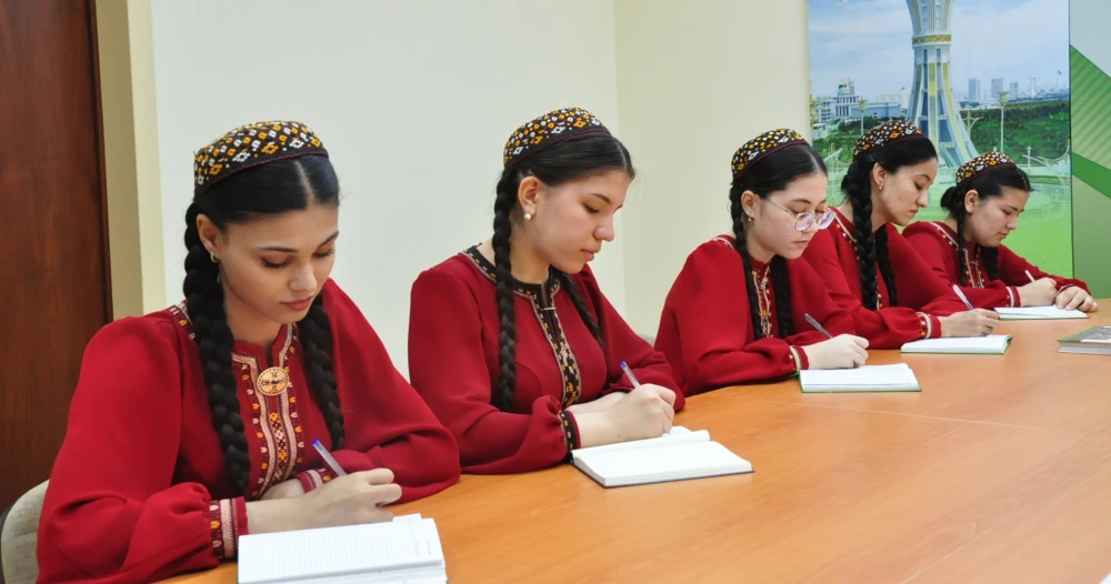 Türkmenistanyň Oguz han adyndaky Inžener-tehnologiýalar uniwersitetinde «Oguz han uniwersiteti: zehin, innowasiýa, ösüş» atly halkara ylmy-amaly maslahat geçirildi