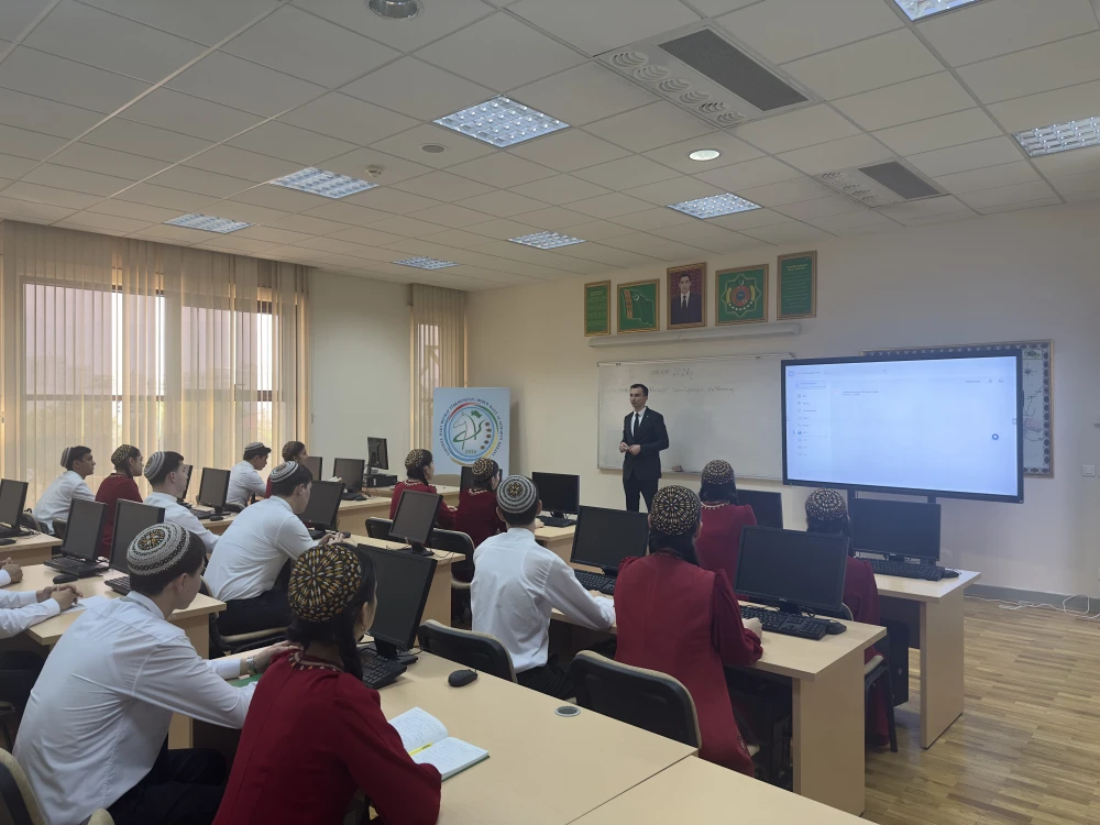 DAŞKY GURŞAWY GORAMAGYŇ BÜTINDÜNÝÄ GÜNÜNE BAGYŞLANAN OKUW SEMINARY GEÇIRILDI
