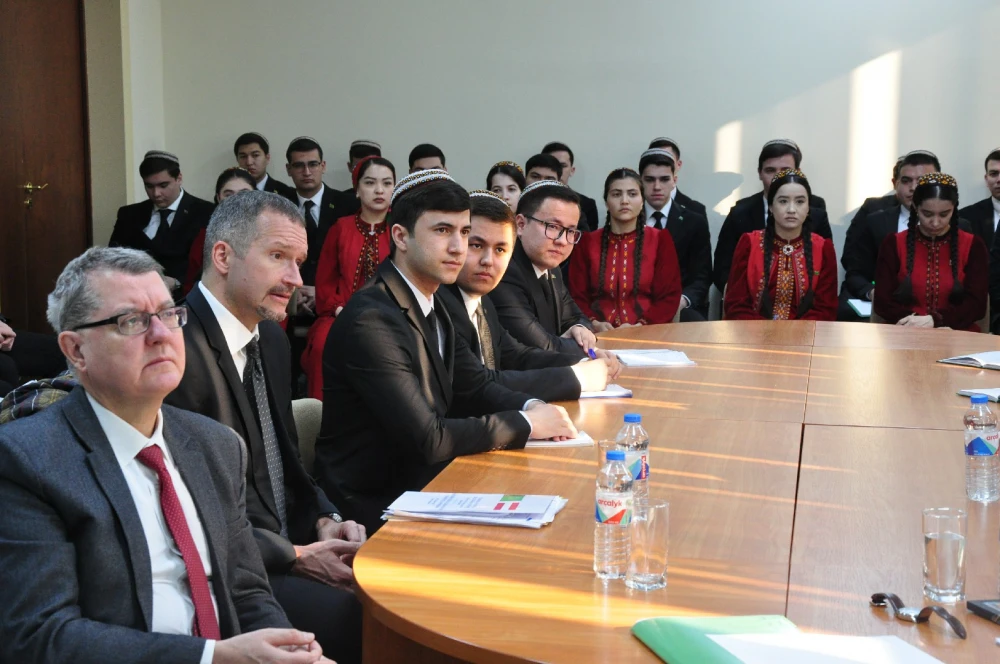 Awstriýa Respublikasynyň wekilleri bilen duşuşyk