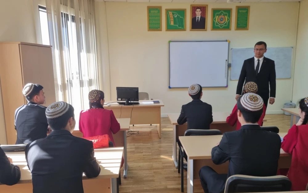 TÜRKMENISTANYŇ ENERGETIKA DIPLOMATIÝASYNYŇ ESASY UGURLARY BOÝUNÇA OKUW SAPAGY