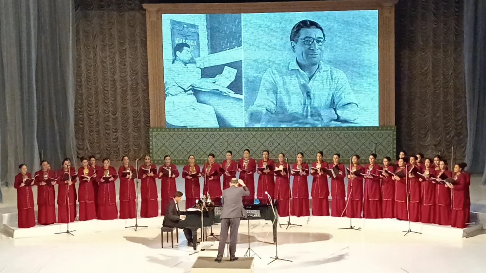 Teachers and Students Participated to Concert