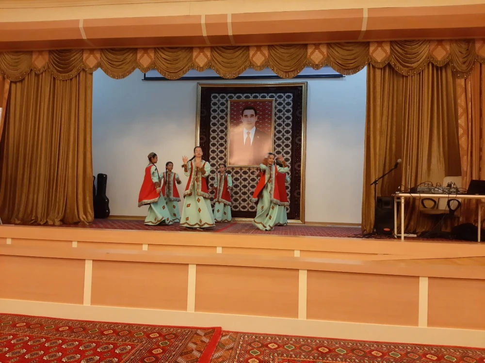 «ÇÄKSIZ DÜNÝÄ: HEMMELER ÜÇIN DEŇ MÜMKINÇILIK» ATLY INKLÝUZIW FESTIWALY GEÇIRILDI