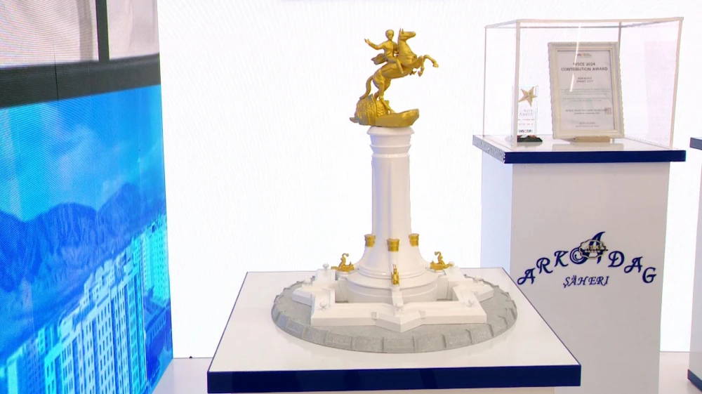 The exhibition of Turkmenistan's economic achievements dedicated to the 33rd anniversary of Independence of the country.