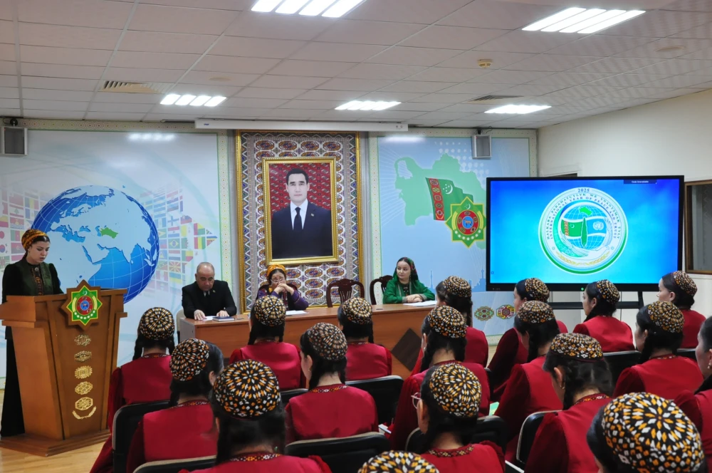 «Parahatçylyk we ynanyşmak syýasatynyň howpsuzlygy we durnukly ösüşi üpjün etmekdäki ähmiýeti» atly ylmy-amaly maslahat